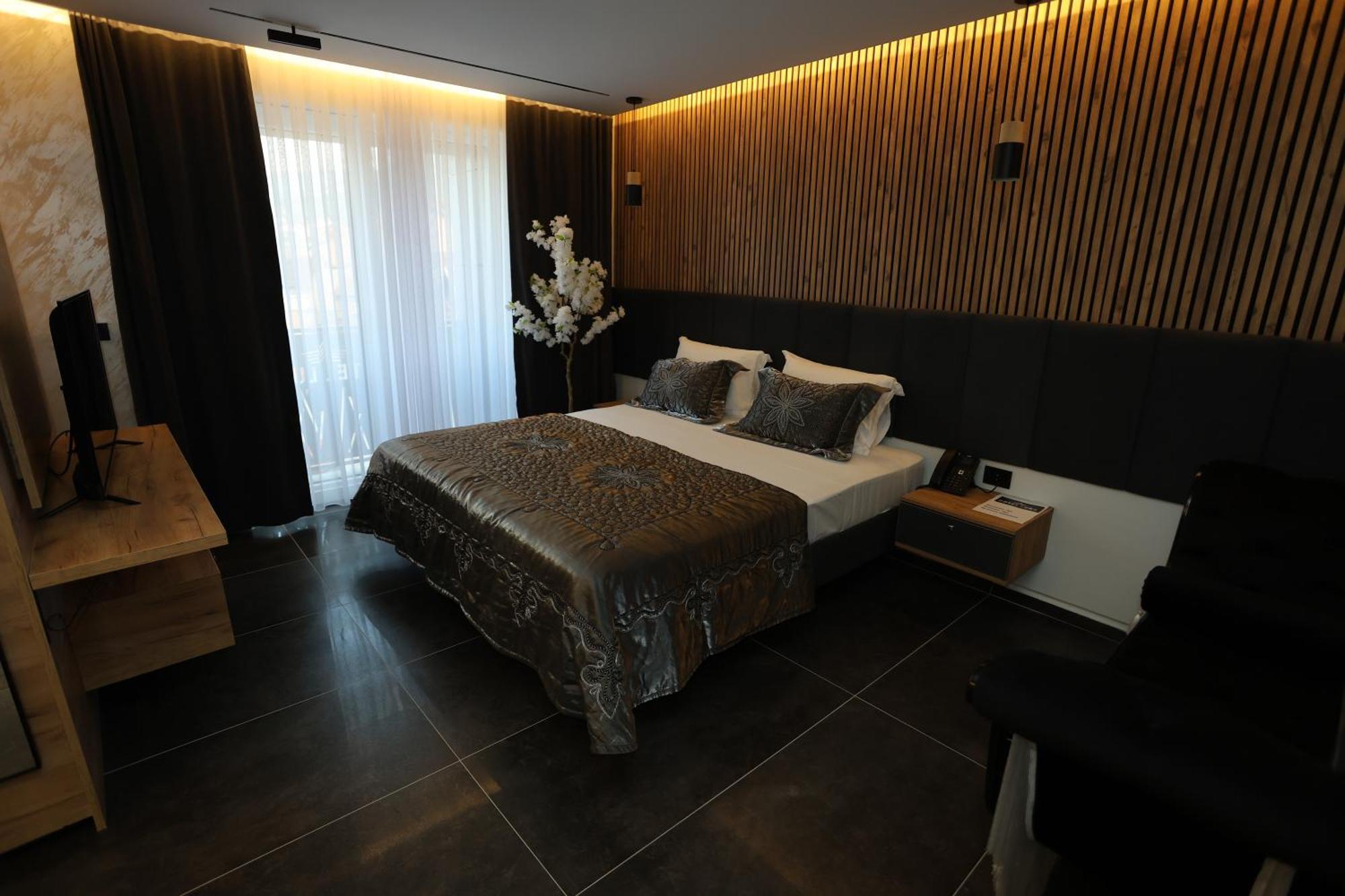 Hotel Luna Prizren Dış mekan fotoğraf